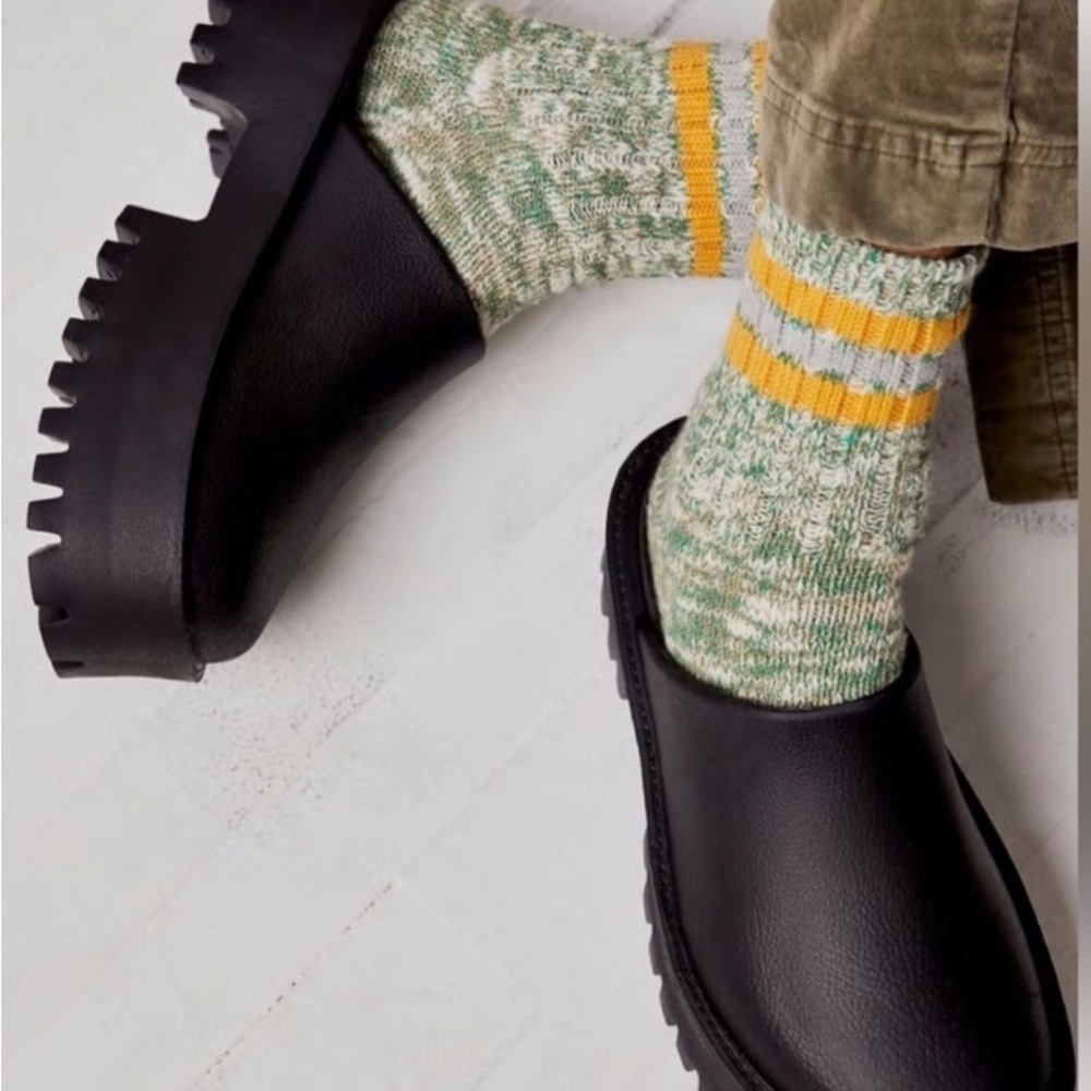 Jeffrey Campbell Bae Platform Mule in Black